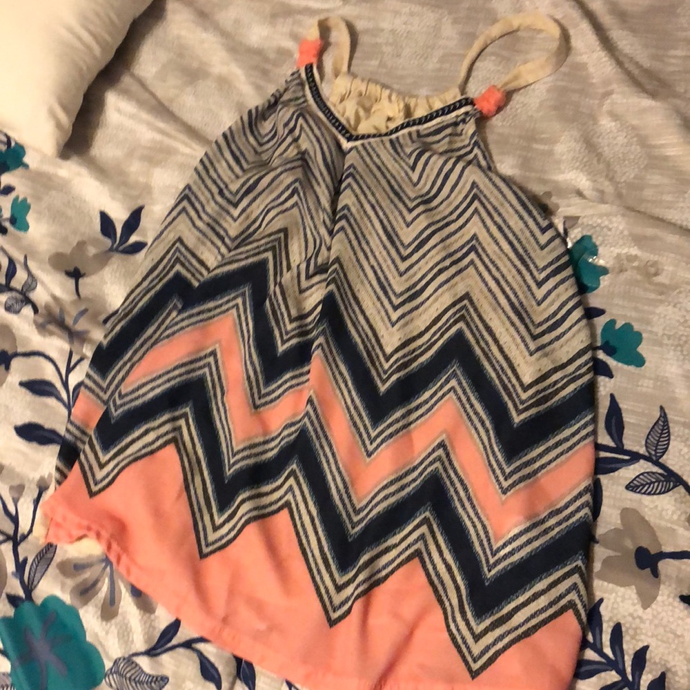 Flowy tank